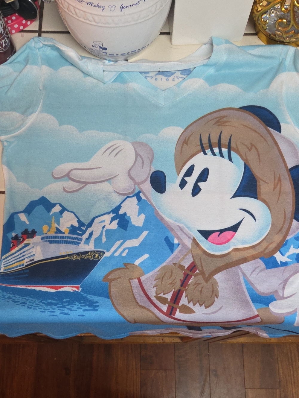 Disney Cruise 2015 Alaska Minnie Mouse Womens Shirt Size XL - Picture 6 of 6